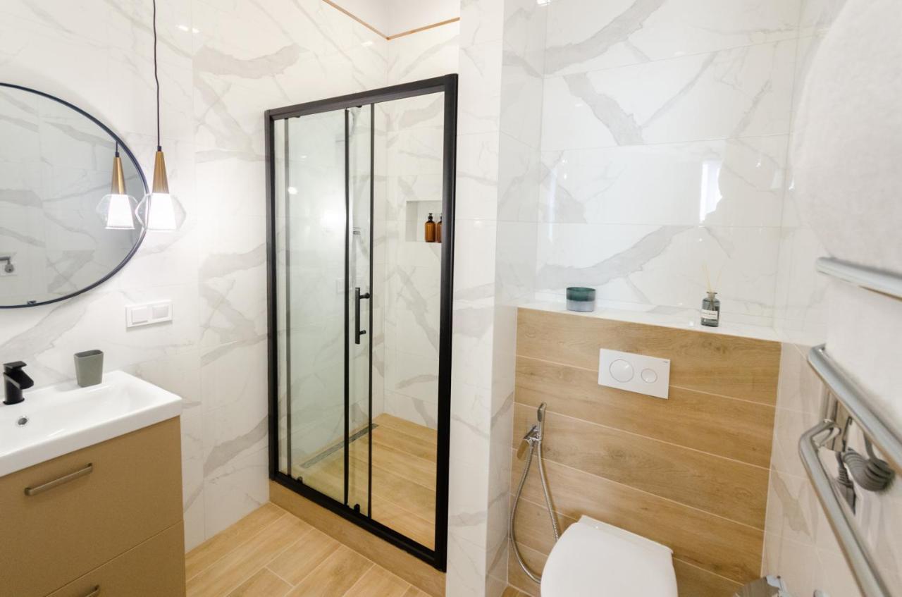 Modern New Cozy Apartment Kvartet Railway Station 키예프 외부 사진