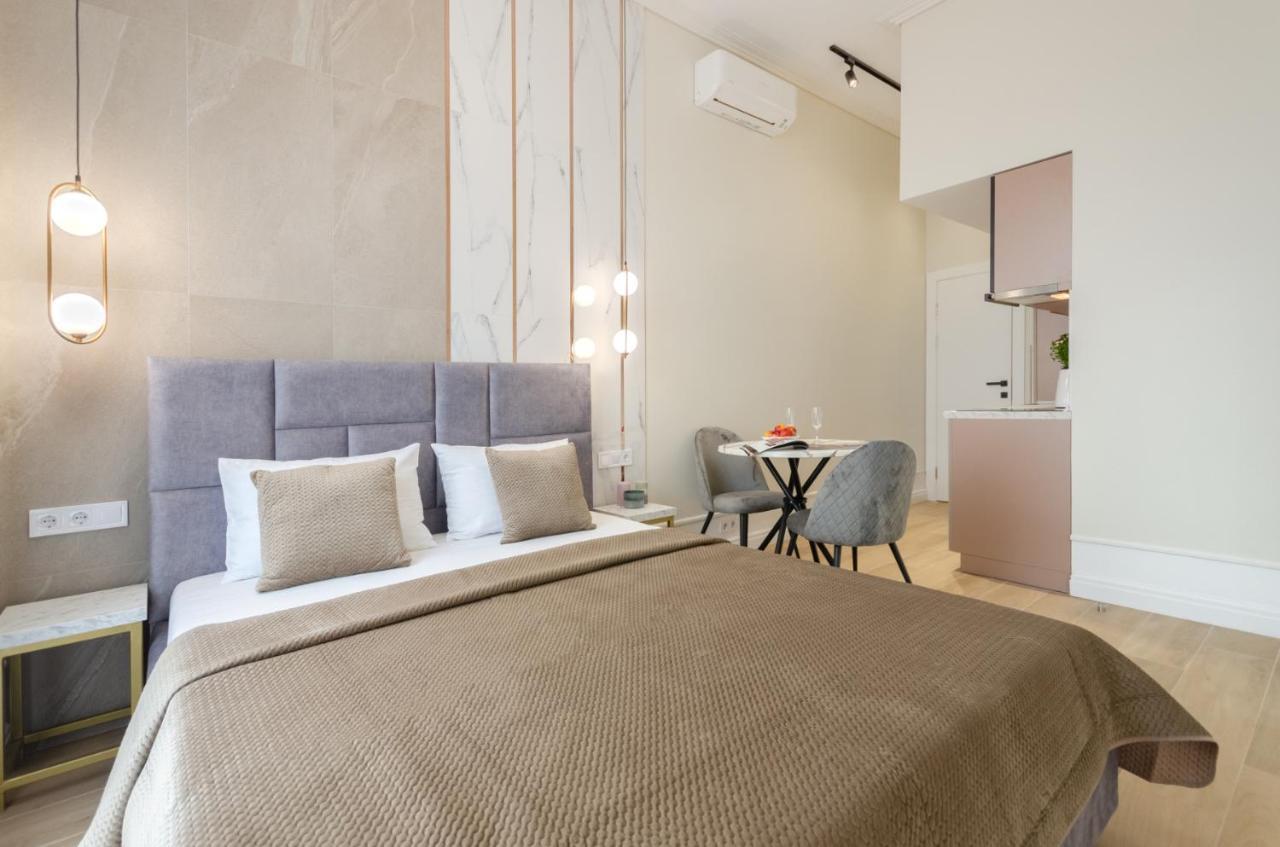 Modern New Cozy Apartment Kvartet Railway Station 키예프 외부 사진
