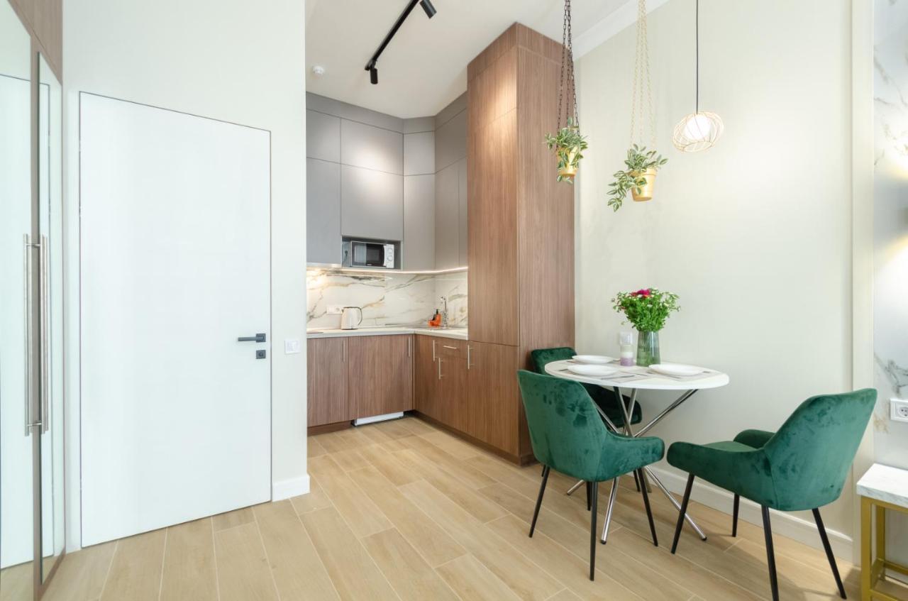 Modern New Cozy Apartment Kvartet Railway Station 키예프 외부 사진